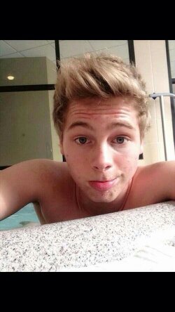 @bri_milliner14 is my Luke!!! I love 5sos!!!!! :-)