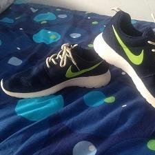 Tu cuenta de ropa y zapatillas tanto para hombre como mujer al mejor precio. Para cualquier duda mensaje directo o al correo: roparebajada@gmail.com
