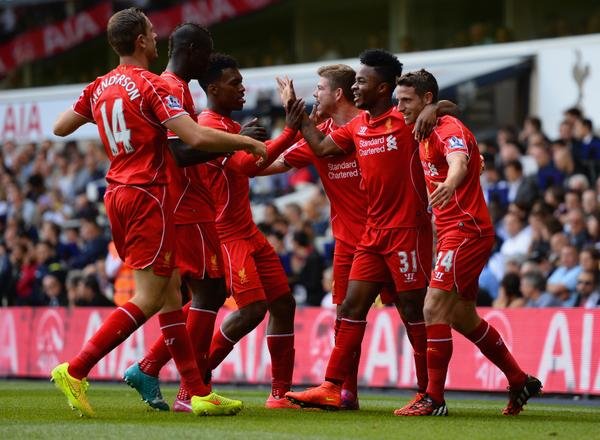 Love everything about football #LFC♥ #YNWA♥ and a whole different side of me pops up when I #DANCE♥ #Contemporary♥. My life = Football mainly and Dance!