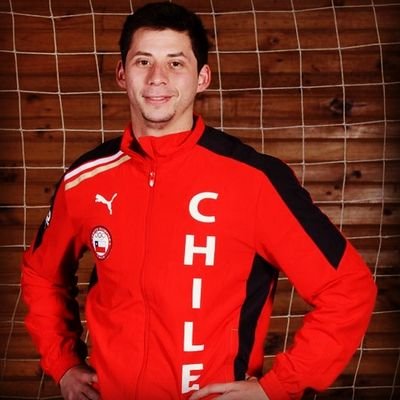 🇨🇱 Seleccionado Nacional de Balonmano Chileno 
🇪🇦 Jugador Balonmano Balopal

📚 Ingeniero Civil