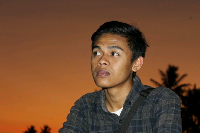 menarik menawan