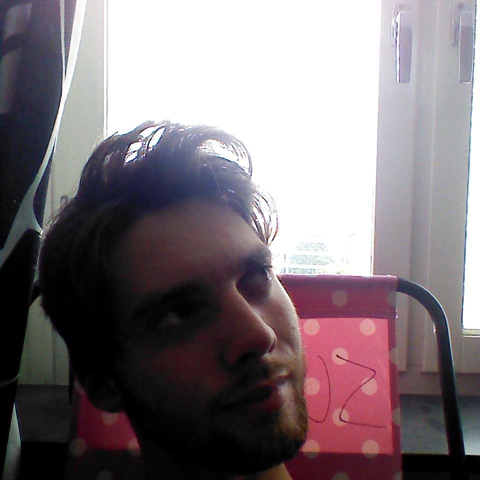 moronmaran's profile picture. Kodknackande, bitter, pensionerad festare.