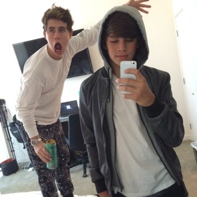 please just report @ummlou for a dm to nash grier, with proof i promise!