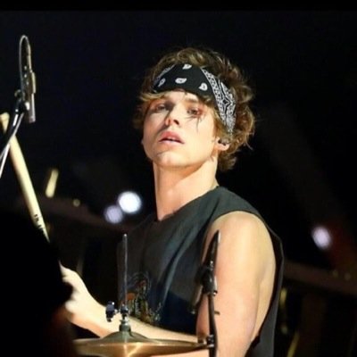 follow @spellbindluke