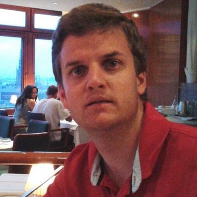 Además de profesor...