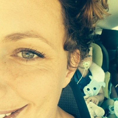 Getrouwd, moeder van 3 kids, Klantmanager sociale zaken, creatief, loves tennis & koken& eten..