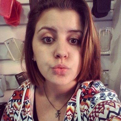 Nada é errado se te faz feliz.