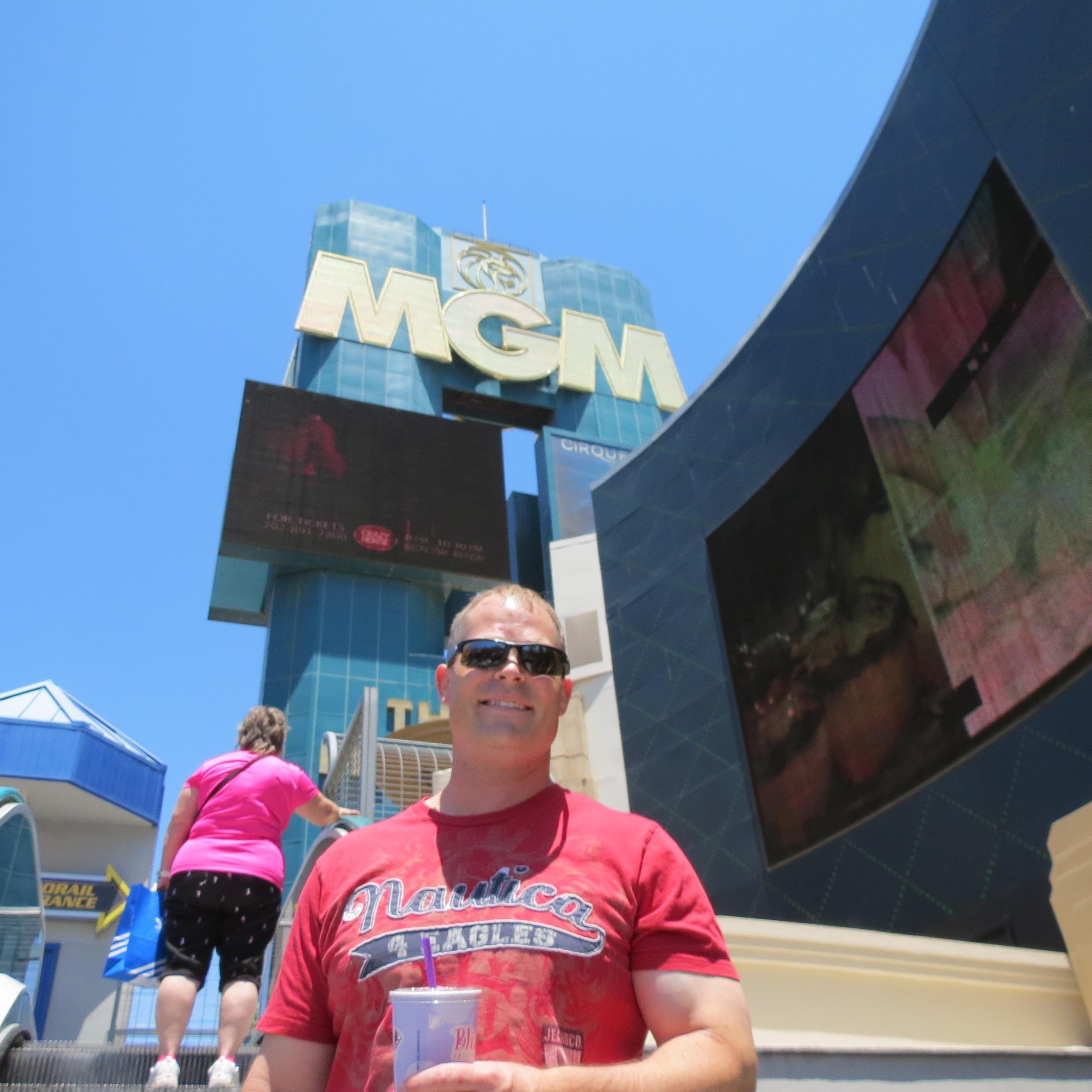 TopnetBenoit's profile picture. 