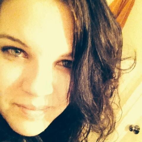 just a girl who defies the world, on a nomadic adventure following where the wind blows