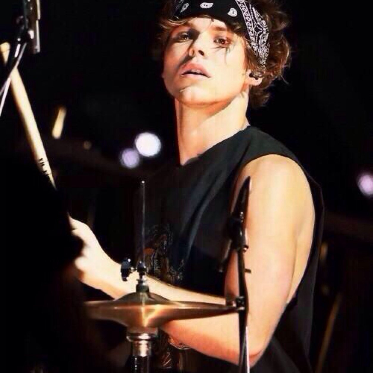 I retween gain tweets to help you get followers!


Official twitters @aussyirwin and @aussyclifford