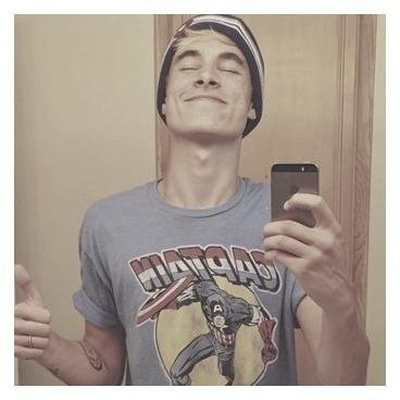 ☼ Roses are red, violets are blue, O2L and fabfive, are better than you ☼