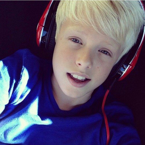 Actor/singer love my fans i,m making a abulm so i,m pretty busy love all yall for your support as a singer talk to you later