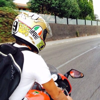 ivanH_98's profile picture. adicto a la miel