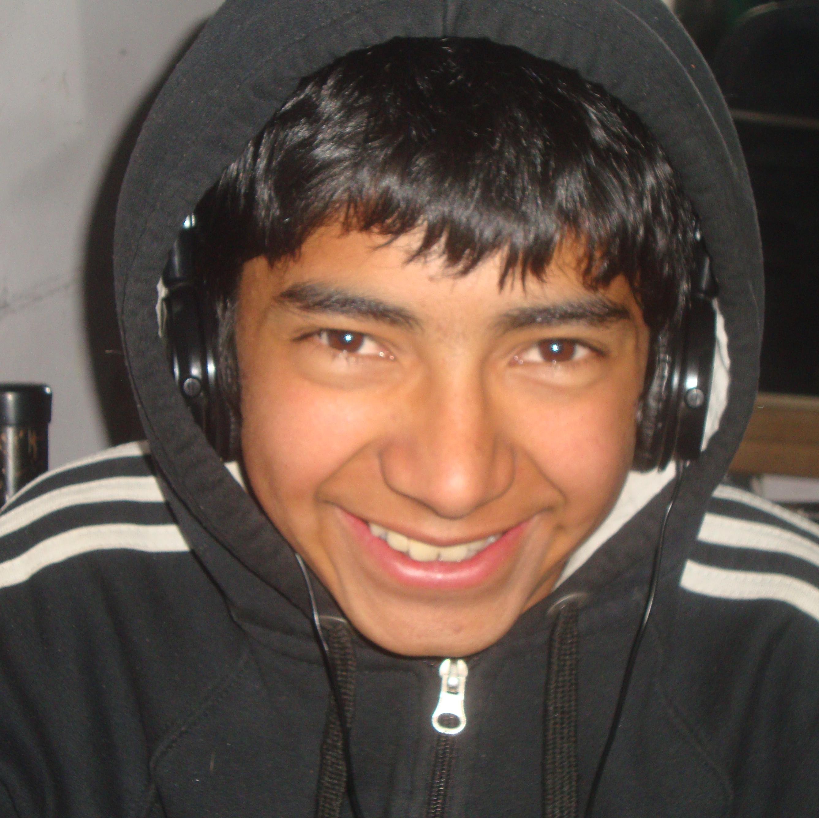 No tengo q desir asique Seguime y te sigo ;)