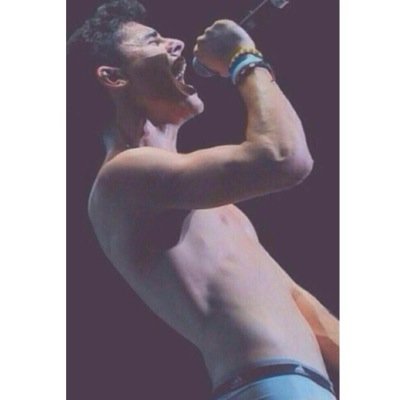 Who needs a bra, when gilinsky has two hands.