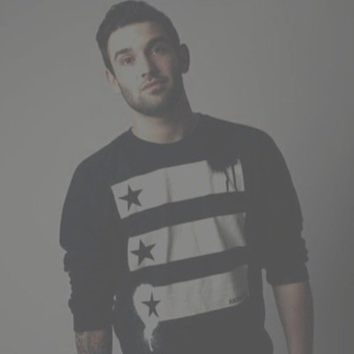 I just gave you a free follow so please go follow @SirensArmy!