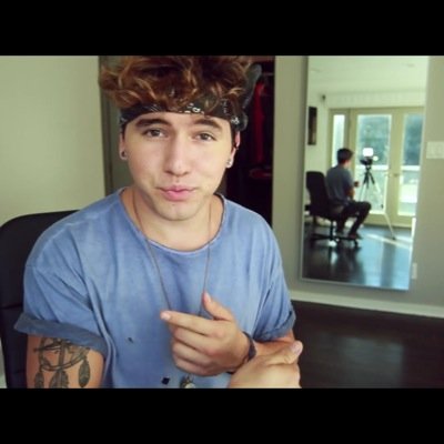PLEASE FOLLOW @Baniel_Lames and i will dm you to Jc Caylen. I will follow back on my other account
