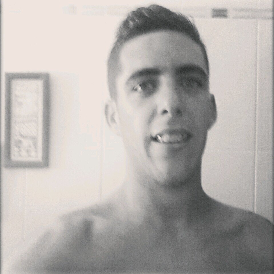 Increible,único,diferente,especial..todo lo bueno es el dueño de este perfil.Nunca habrá nadie mejor que el.