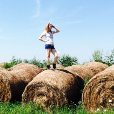 sadie3121's profile picture. Country is in your blood not your closet