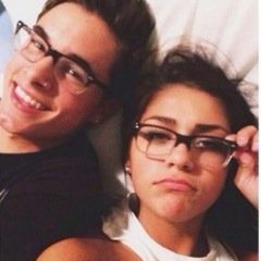 AndreaRussettDH's profile picture. Unicorns are real.