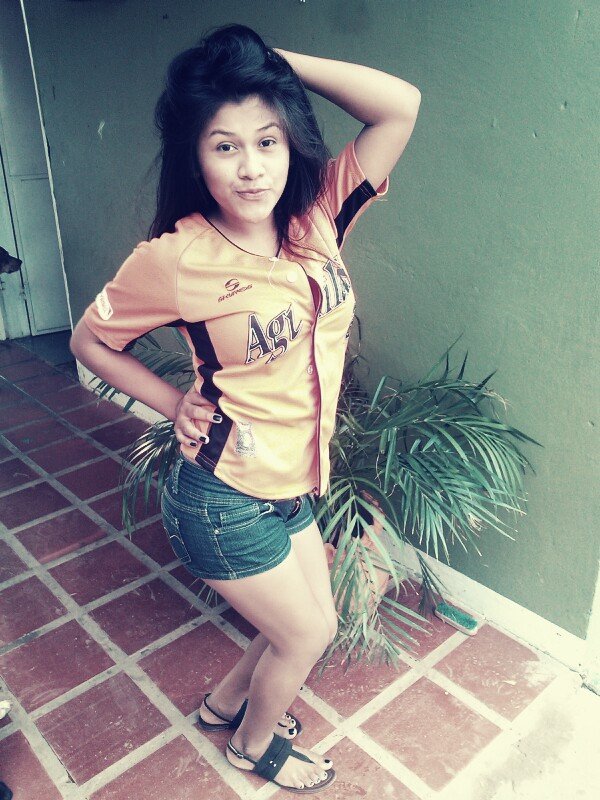 sigueme y te sigo*-* ♥ NO soy perfecto pero sii feliz