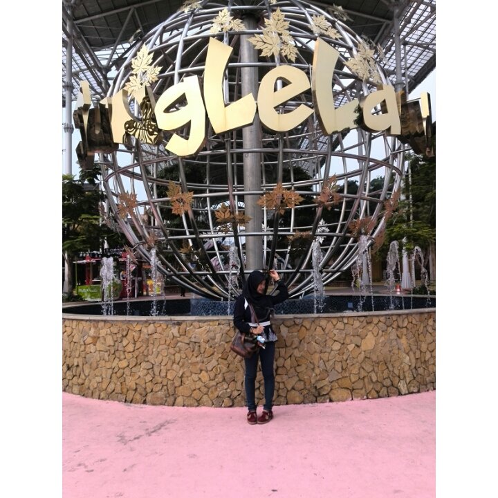 arinper's profile picture. arham's