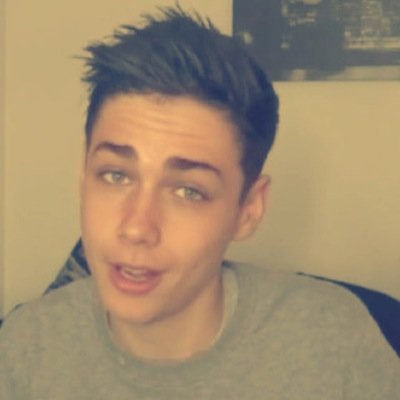Fan of connor  powles !!!!!