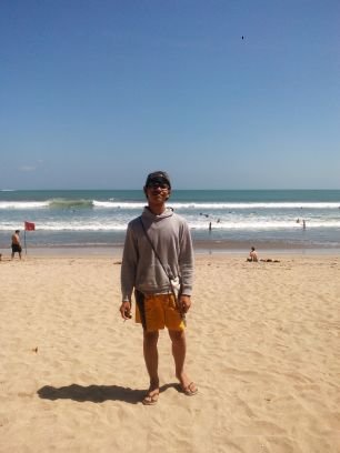 ilhaamam's profile picture. 