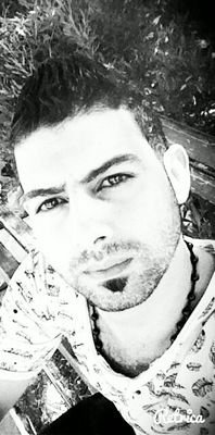 جدع وصاحب صحبي. مجروح  ومداوي جرحي. هادي وكيوت .وسعات بهيص ف الهيصه.