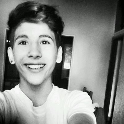 i need a friends :c do u wanna be my friend?