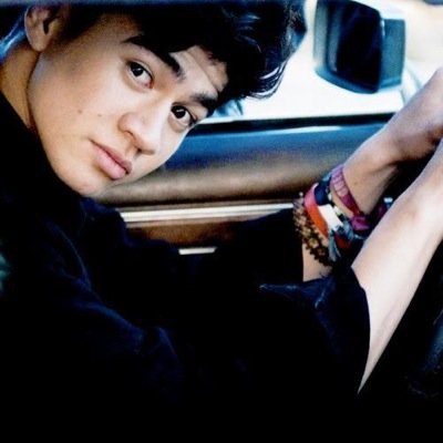 CALUM THINKS YOU'RE REALLY HOT AND HE LOVES YOU (confirmed via insider) @erhwinn