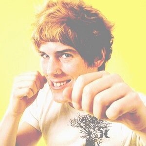 hope i made y'all smile ☻ ~ @alltiimeelow