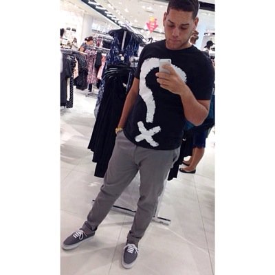 PapehPinta's profile picture. - No trateis de guiar al que pretende elegir por si mismo su Propio Camino :) | Instragam» @PapehPinta | #TeamBellezo