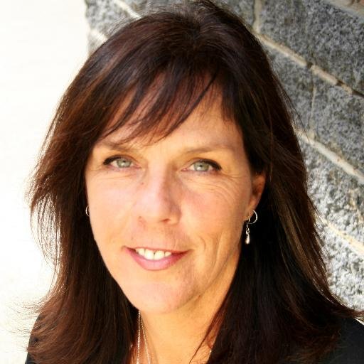 I am an author and educator who is passionate about developing autonomous learners who understand and can relate to the world they live in to make a difference.