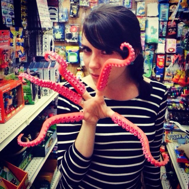 TheColor_Jade's profile picture. Occupational Therapist and dog obsessed coffee addict