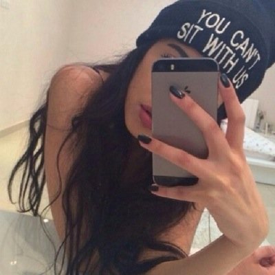 مجنونه وفتخر بجنوني    هلاليه ي عيني