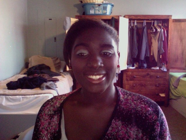 i  am an awesome person i have a very strong personality but when you get to know me i am 10 times cooler. Favorite artist is Drake. YOLO