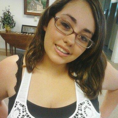 Bug12345678Love's profile picture. Jessica Marie. 19. loves college.