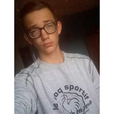 pijnboompit pijnboompit liggend kende schijte maar tis beter as ge zit / Old acc @GinodeKoala