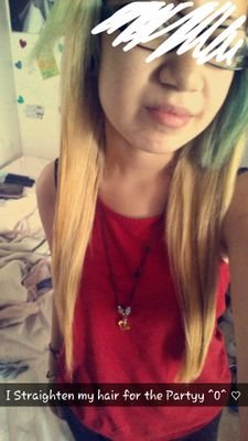 Love to wear Vans , Music is the best. Snapchat ; Denisee94_7609