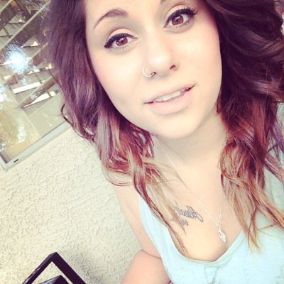 hannaLMFAO's profile picture. I wish that i could be like the cool kids, cause they all seem to get it #motheringaqueen