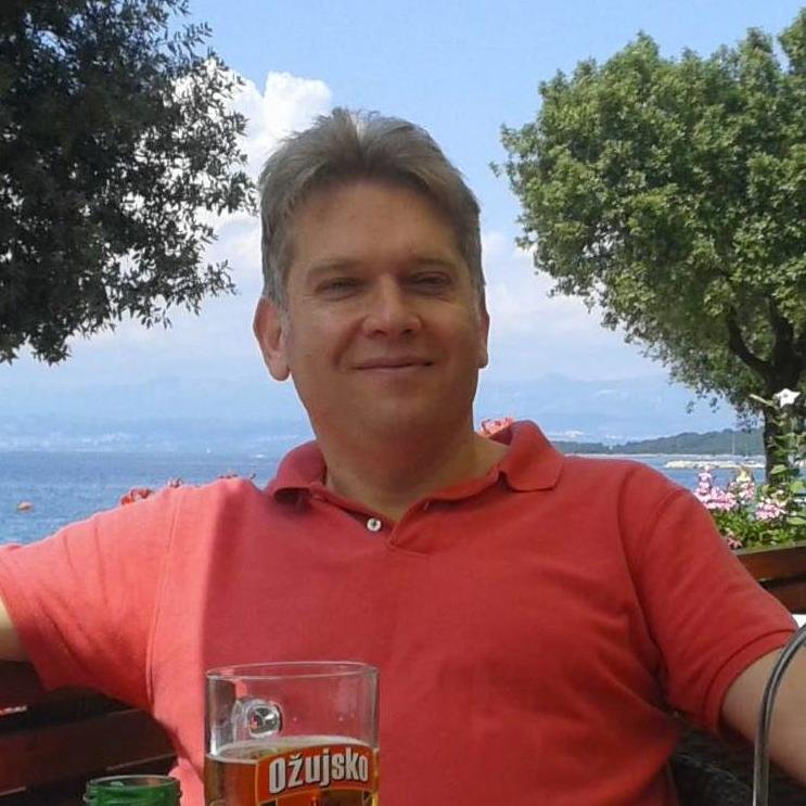 PhD, Nottingham. Tweets on British and Serbian political and sport events. Also #nolefam