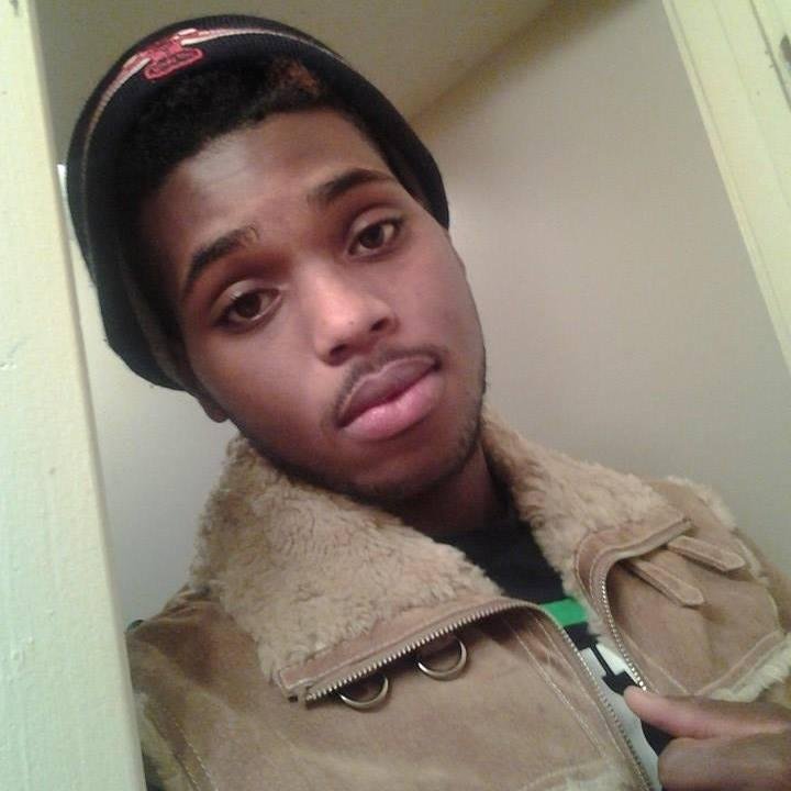 A Great Father To My Son(Brayden) & A Music Artist With Flame Music.. I Make Big Things Happen & Grind Hard At Any/Everything I do!!!! #SwagGang(S.C.E) #Chicago