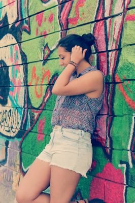 ⚓. Hembra Omega. 'In a world of locked rooms, the man with the key is king, and honey you should see me in a crown' @SandraAmores98 y los panales con huevito ⚓