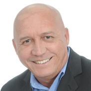 Psicólogo Clínico, Doutor em Saúde Pública,  Mestre em Cognição e Linguagem, Professor Universitário, Hipnólogo Clínico,  Diretor de Cursos do ISEC