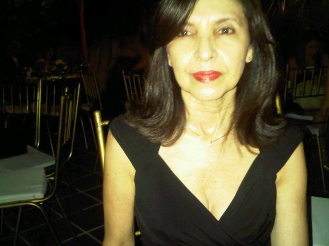 crisbellorin's profile picture. 