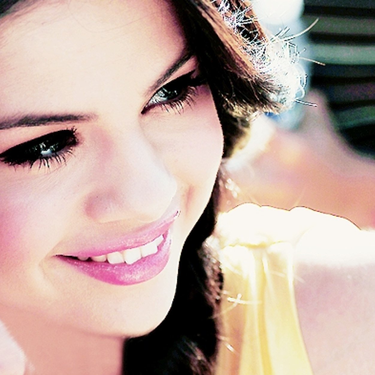 Beauty is found on the inside. [[THG-RP || Younger sister to @ThalassicRogue and @DivineNymph]] #Nelda
