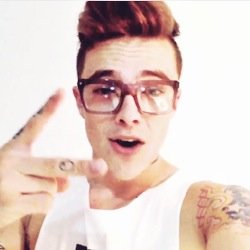 amando uns mino que vooaaaa