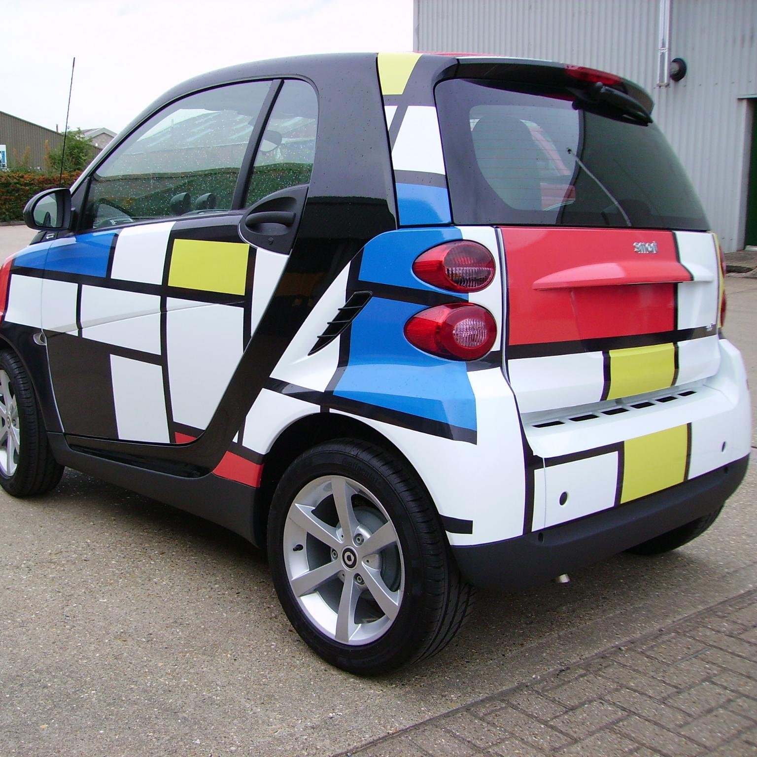 We are a UK sign making company, producing a range of signs. Health/safety signs, shop signs,vehicle graphics, self adhesive vinyl labels and vinyl lettering.
