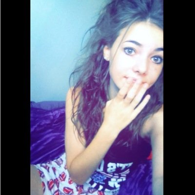 Follow me, I follow back ✊